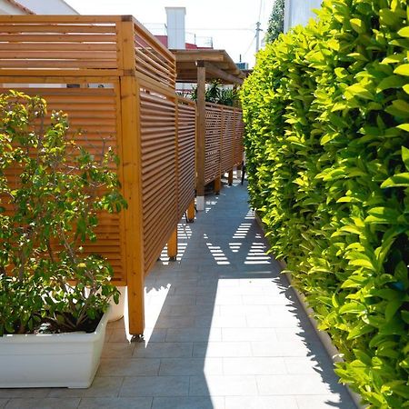 Villa Cinzia-150 Mt From The Beach モンデッロ エクステリア 写真