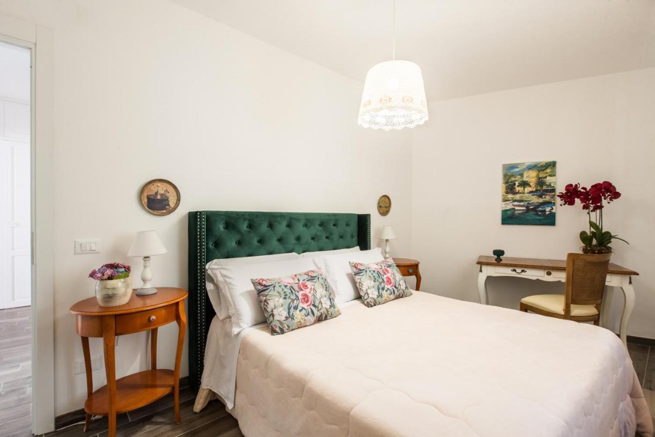 Villa Cinzia-150 Mt From The Beach モンデッロ エクステリア 写真